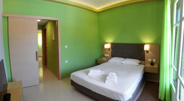 Люкс Vliho Bay Suites & Apartments