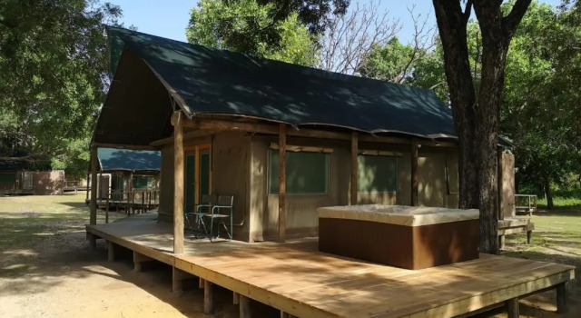 Апартаменты Deluxe Fathala Wildlife Reserve