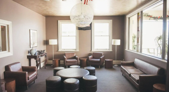 Deloraine Hotel, Book Hotel Deloraine Tasmania