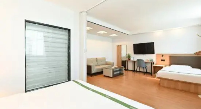 Семейный номер Standard GreenTree Inn Beijing Fengtai Dongda Street Express Hotel