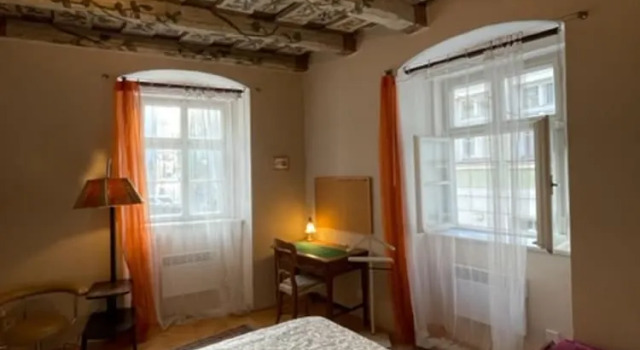 1 Bed Flat - Sleeps 2 - Pets - Wifi, Забронировать Отель Отели Праги с парковкой, рядом с Театр Svanda, Парковка