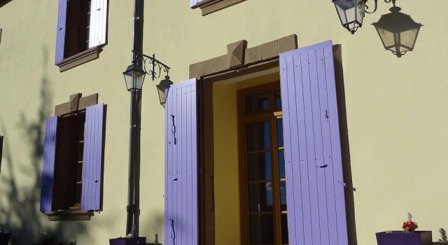 Nice Apartment With Dishwasher Located Among Lavender Fields, Забронировать Апартаменты/квартира Отели Drôme Provençale с парковкой, Парковка