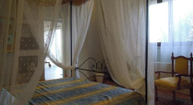 Agriturismo Piccolo Albero, Book Hotel Hoteller i Loreto Aprutino med parkering, Parkering
