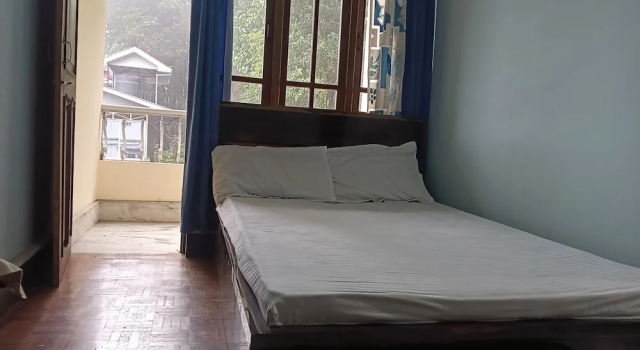 Двухместный номер Deluxe с балконом Ronglyang Villa Homestay Near MG Road