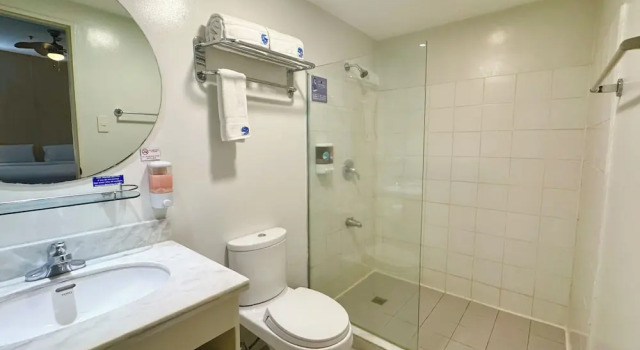 Двухместный номер Standard с видом на город The Clipper Hotel Makati