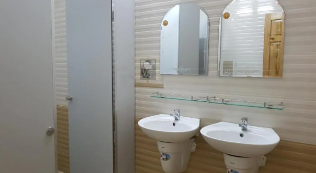 Кровать в общем номере Mooka s Home