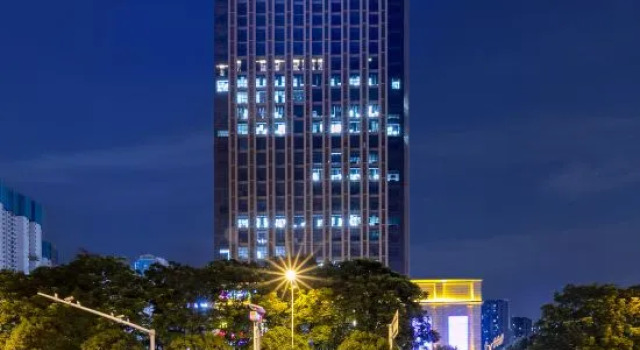 Atour Hotel Wuhan Guanshan Avenue Guanggu Software Park, Забронировать Отель Отели Hongshan District 4 звезды, 4*