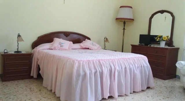 Michela Home, Book Hotel Camposano Campania