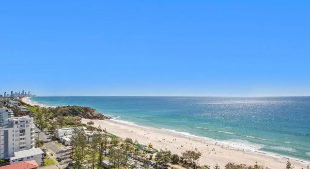 Апартаменты с видом на море Burleigh Surf Apartments