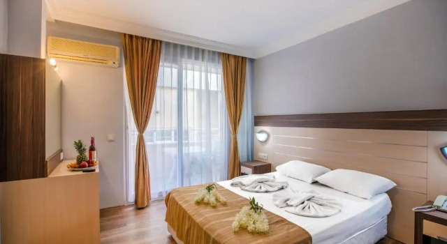 Двухместный номер Economy Hawaii Suite Beach Hotel