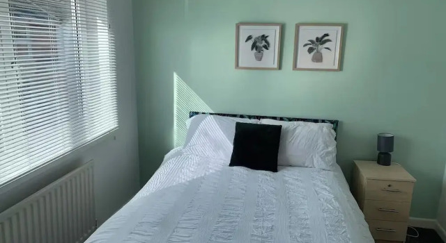Beautiful 2-bed House in Portsmouth, Забронировать Дом для отпуска Портсмут Хэмпшир, рядом с Magistrates Court