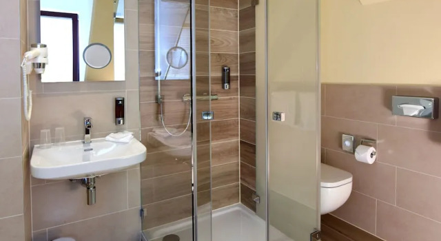 Апартаменты Superior Port Inn Hotel