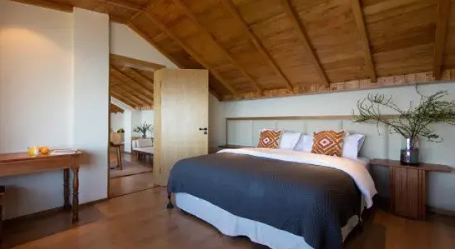 Люкс Luyinquan·Dali Yunshui Xiaozhu Seaview Resort Hotel
