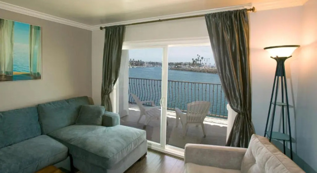 Люкс Oceanside Marina Suites - A Waterfront Hotel