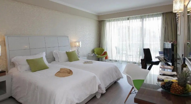 Двухместный номер Deluxe с частичным видом на море Atrium Platinum Resort & Spa