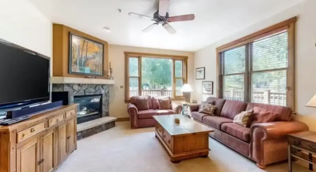 Red Hawk Townhomes 2 Bedroom Rental in River Run Village, Rezerwuj Apartament Hotele w Vail Ski z parkingiem, Parking