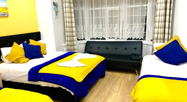 London 2 Bedroom Apartment, Kitchen, Reception and Private Garden, Varaa Huoneisto Asunnot kohteessa Merseyside, Huoneisto