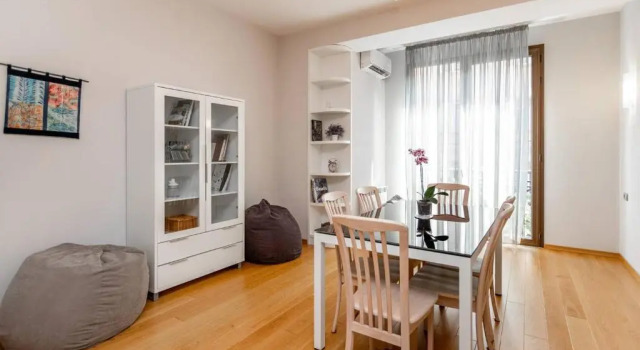 Wehost Spacious place near Rustaveli