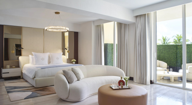 Acqualina Resort and Residences, Забронировать Курортный отель Отели Санни-Айлс-Бич с парковкой, Парковка