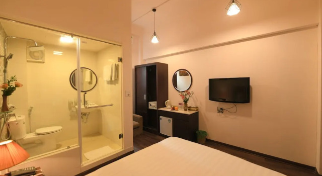 Двухместный номер Deluxe Hanoi Royal Hotel & Travel Old Quarter