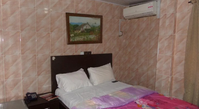 La'Don Hotels, Rezerwuj Hotel Hotele w Jabi z basenem, Basen