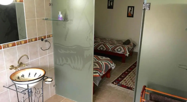 Двухместный номер Standard с видом на сад Cheetah Lodge Guest House