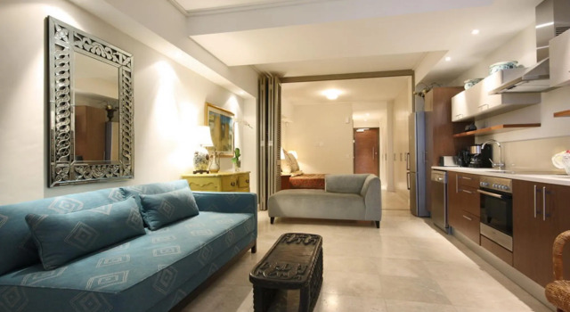 CQ    702 Canal Quays Apartment