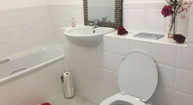 Апартаменты Business 2 Bed Flat, Dedicated Workspace, Parking, 4KTV