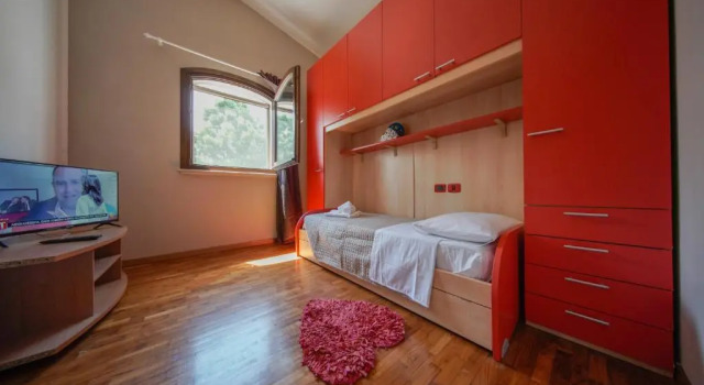 CHEZ BARNIE favoloso appartamento privato in villa, Забронировать Апартаменты/квартира Римини Побережье Римини