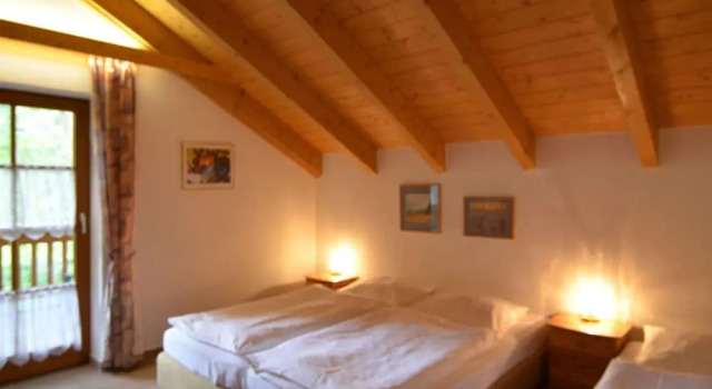 Serene Holiday Home in Bischofsmais Bavaria near Forest, Varaa Hotelli Hotellit Baijeri pysäköinnillä, Pysäköinti