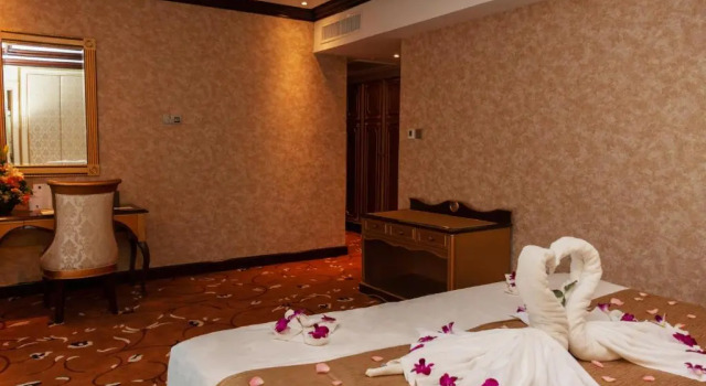 Sviitti Riverside Majestic Hotel