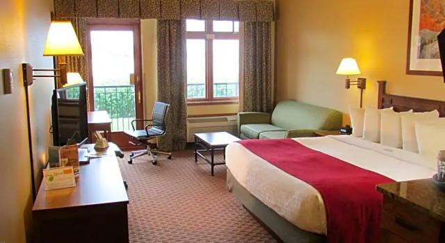 Двухместный номер Standard с балконом Canal Park Lodge