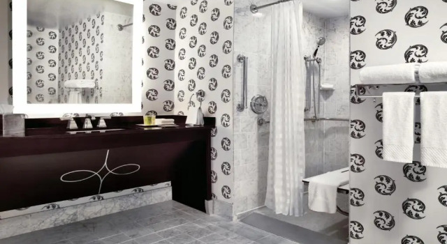 Двухместный люкс Accessible c 1 комнатой The Palmer House Hilton