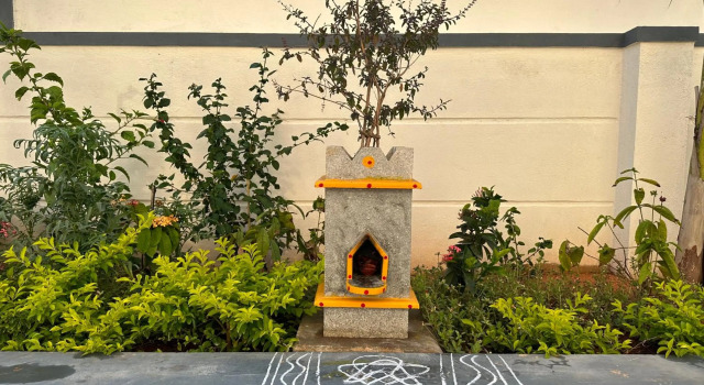 TrueLife Homestays - Signature homes with all modern facilities for large group of families visiting Tirupati Temple - Fast WiFi, Kitchen, Android TV - VIP Road access to Tirumala without traffic - Best for guests driving from Bengaluru, Chennai, Airport