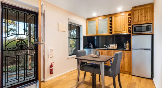 Люкс Superior c 1 комнатой с видом на озеро Stonewell Cottages and Vineyards