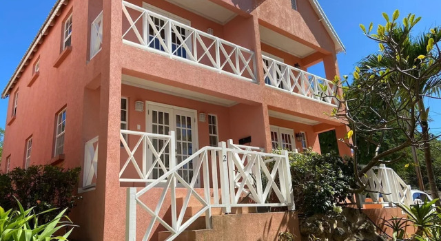 Inviting 2-bed Apartment West Coast Private