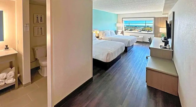 Четырёхместный номер Standard The Harborview on Lake Michigan, an Ascend Collection Hotel