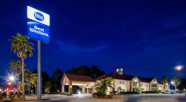 Best Western Inn & Suites - Lake Charles, Забронировать Отель Лейк-Чарльз Луизиана