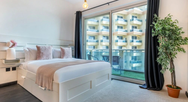 St-Lago Vista Tower-1412 by bnbme homes, Забронировать Апартаменты/квартира Дубай Эмират Дубай, рядом с Meaisem City Centre