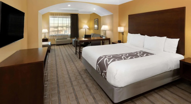 Двухместный люкс Deluxe Executive La Quinta by Wyndham Houston NW Beltway8/WestRD