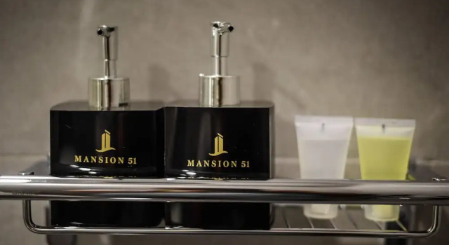 Люкс с балконом Mansion 51 Hotel & Apartment
