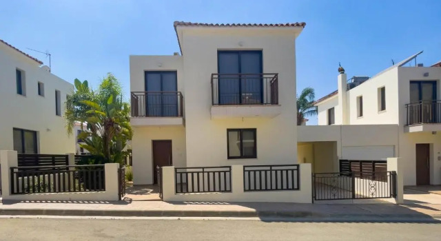 Fotini Villas, Buchen Sie Hotel Paralimni Famagusta