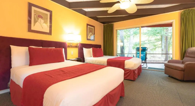 Двухместный номер Standard с видом на озеро Motel Long Lake and Cottages