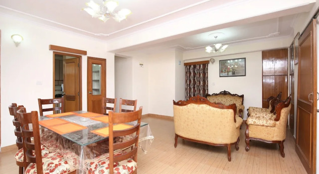 OYO 15381 Home Luxurious 3BHK City View Vikas Nagar