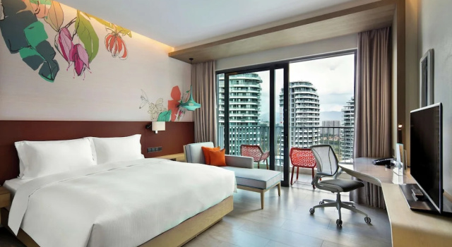 Двухместный номер Standard с балконом Hilton Garden Inn Sanya