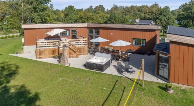 "Bjarka" - 700m from the sea in Lolland, Falster and Mon, Prenota Hotel Hotel a Falster con piscina, Piscina