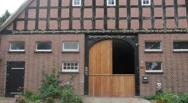 B&B de Sachsenhoeve, Забронировать Отель «постель и завтрак» Менслаге Оснабрюк