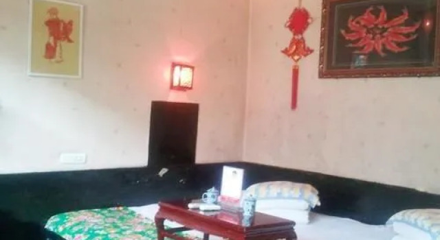 Chengzhai Guminju Inn(平遥程宅古民居客栈), Забронировать Отель Отели Пинъяо с парковкой, рядом с Ji's Old Residence, Парковка
