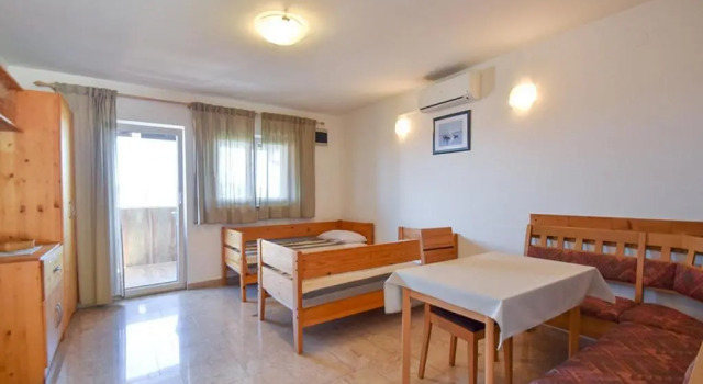 Апартаменты c 1 комнатой с видом на море Apartments Jaklin
