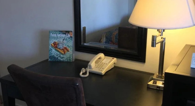 Tropics Motor Hotel